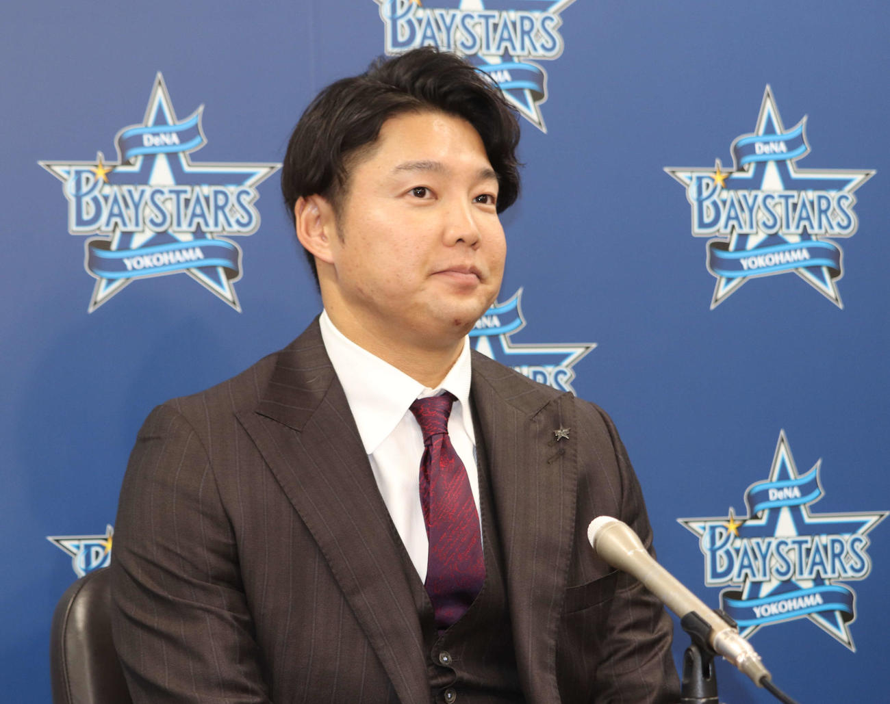 契約更改会見に出席したDeNA森原（撮影・小早川宗一郎）