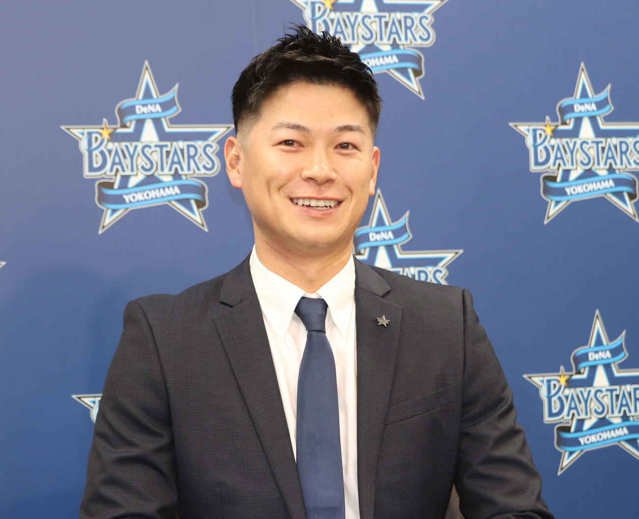契約更改会見に出席したDeNA柴田（撮影・小早川宗一郎）