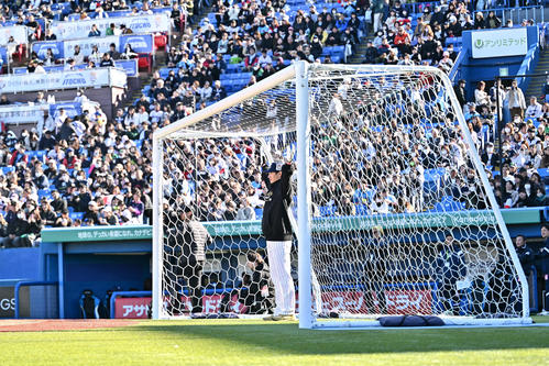 PK対決でGKを務めたヤクルト西川（撮影・滝沢徹郎）