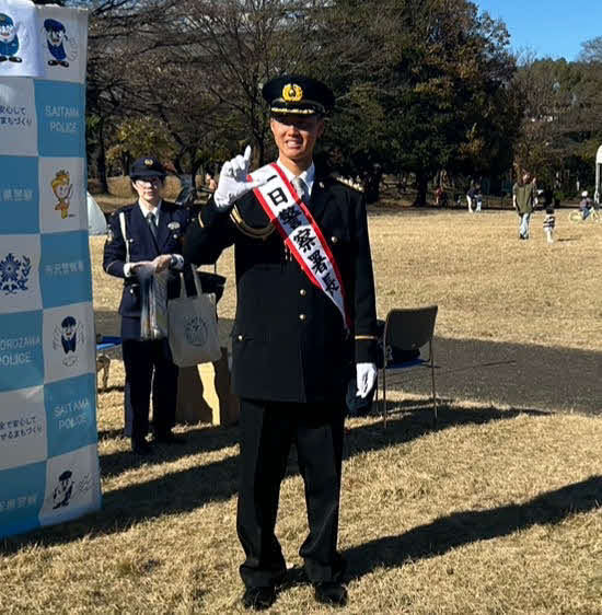 「一日警察署長」を務めた西武の菅井信也投手（撮影・平山連）