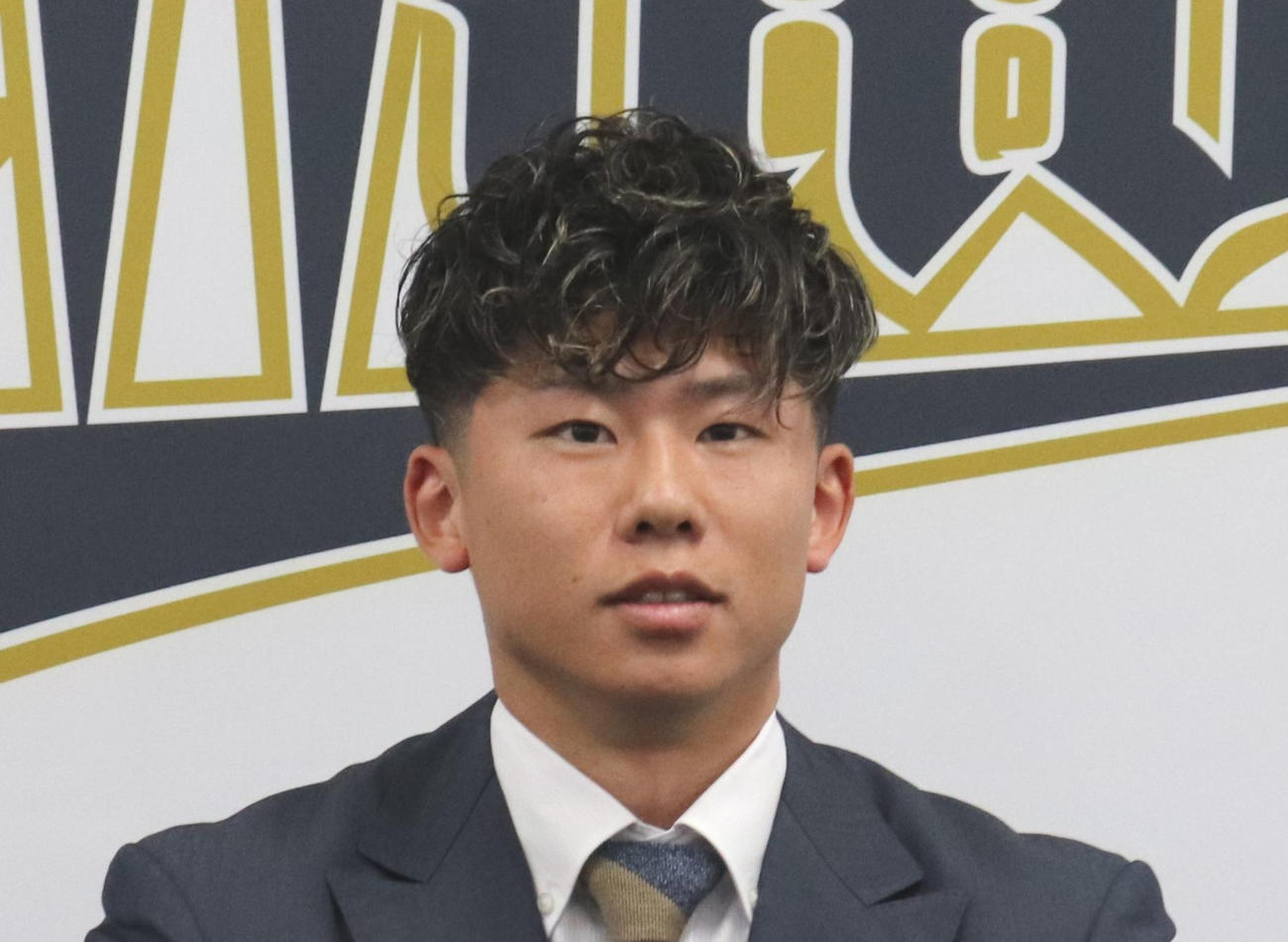 オリックス曽谷は契約更改を終えて会見