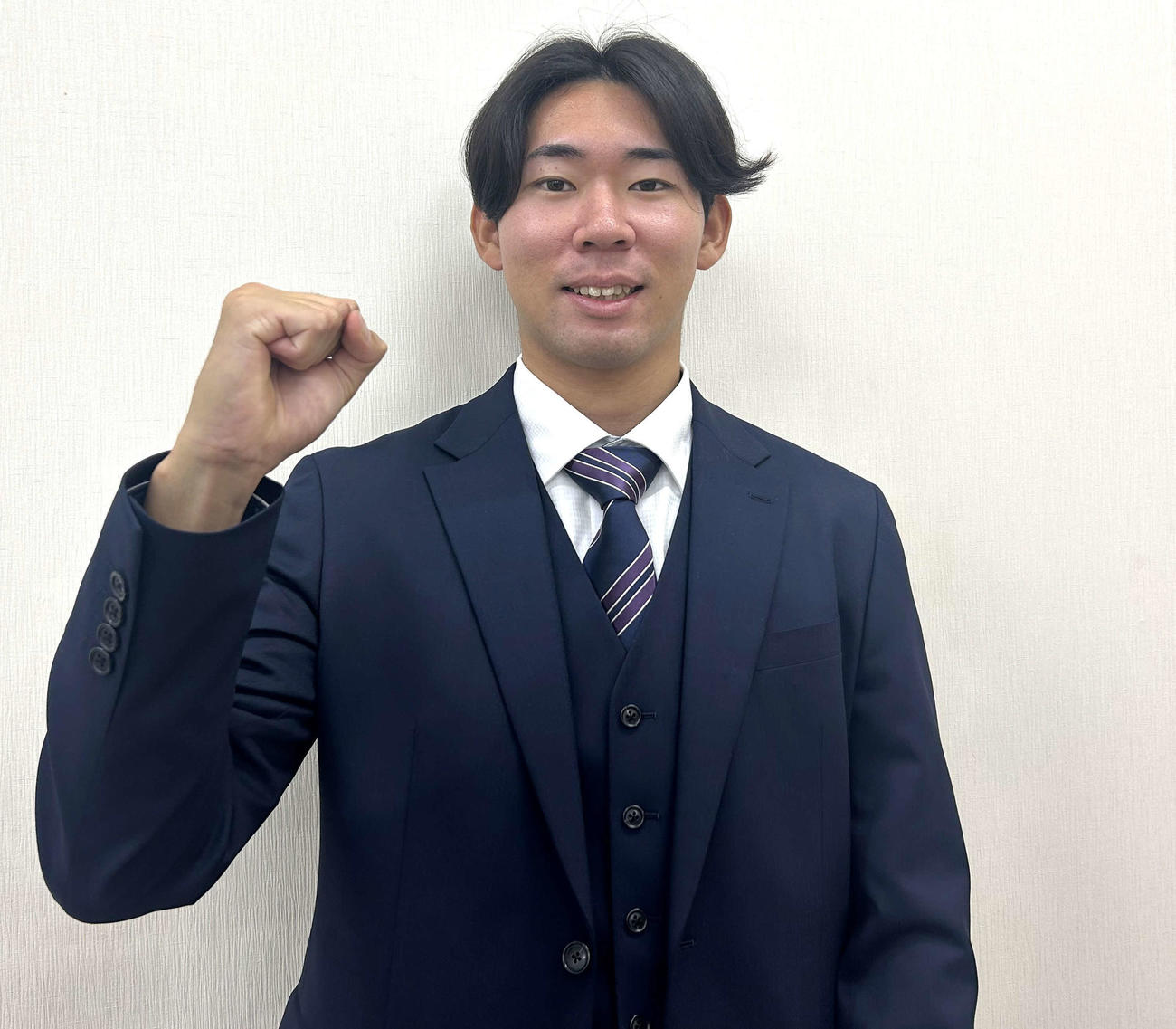 神奈川県藤沢市内で発表されたBC神奈川の新入団選手会見に挑んだ駒大・松村（撮影：佐瀬百合子）