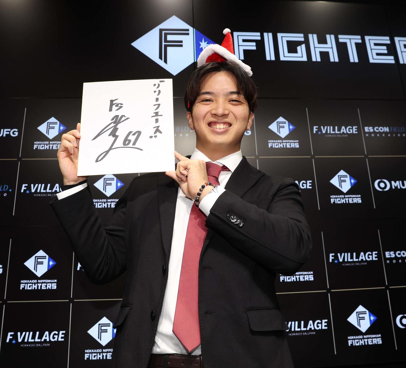 契約更改を終え来季「リリーフエース」を目指す日本ハム山本拓（撮影・黒川智章）