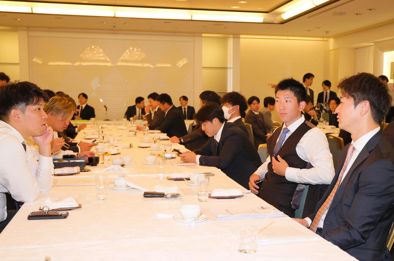 大阪市内で行われたプロ野球選手会総会（撮影・上山淳一）
