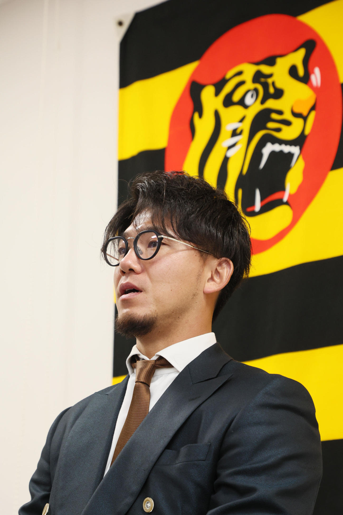 契約更改を終え会見する伊藤将（撮影・加藤哉）