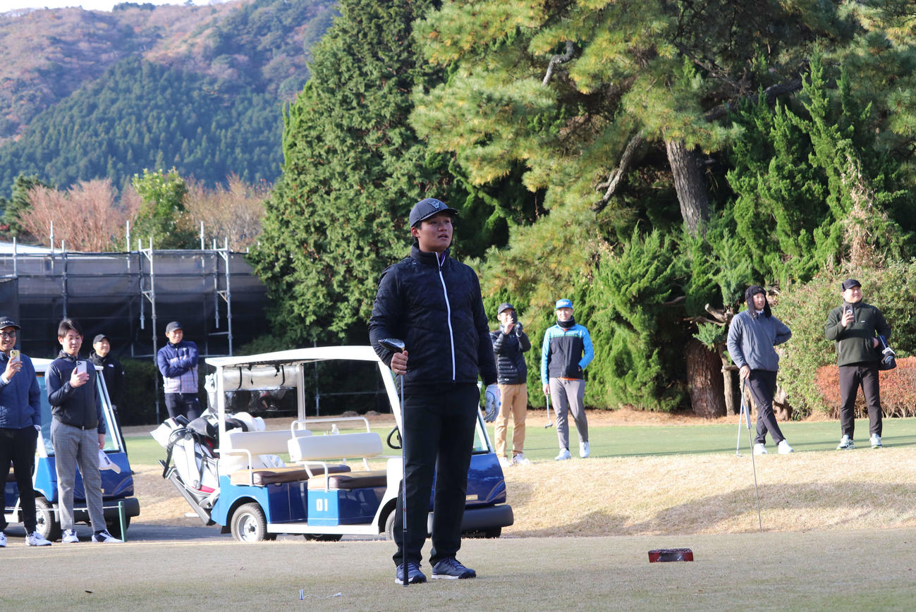 中大ゴルフコンペに参加した阪神森下（撮影・小早川宗一郎）