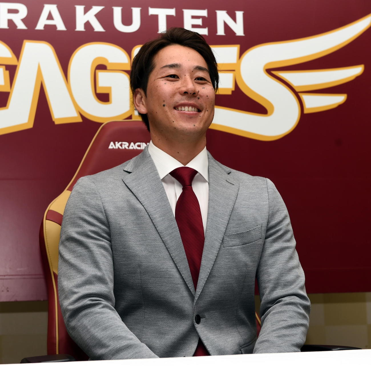 契約更改交渉に臨んだ楽天鈴木大（撮影・山田愛斗）