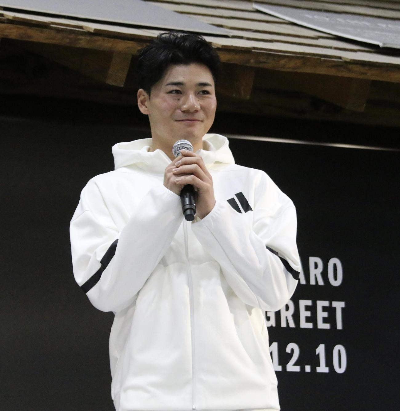 札幌市内でトークショーを行った日本ハム清宮幸
