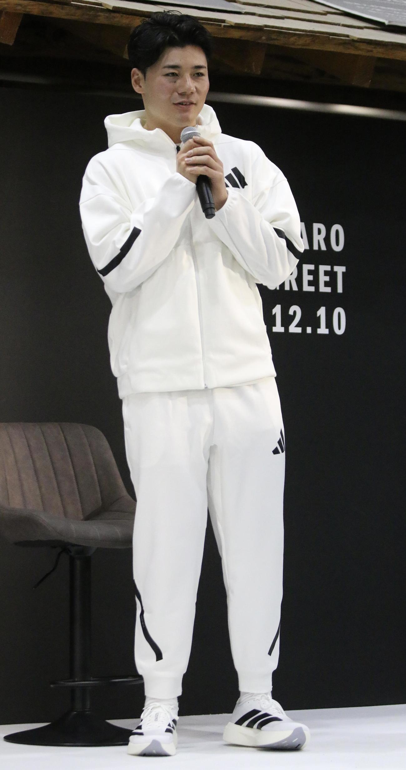 札幌市内でトークショーを行った日本ハム清宮幸