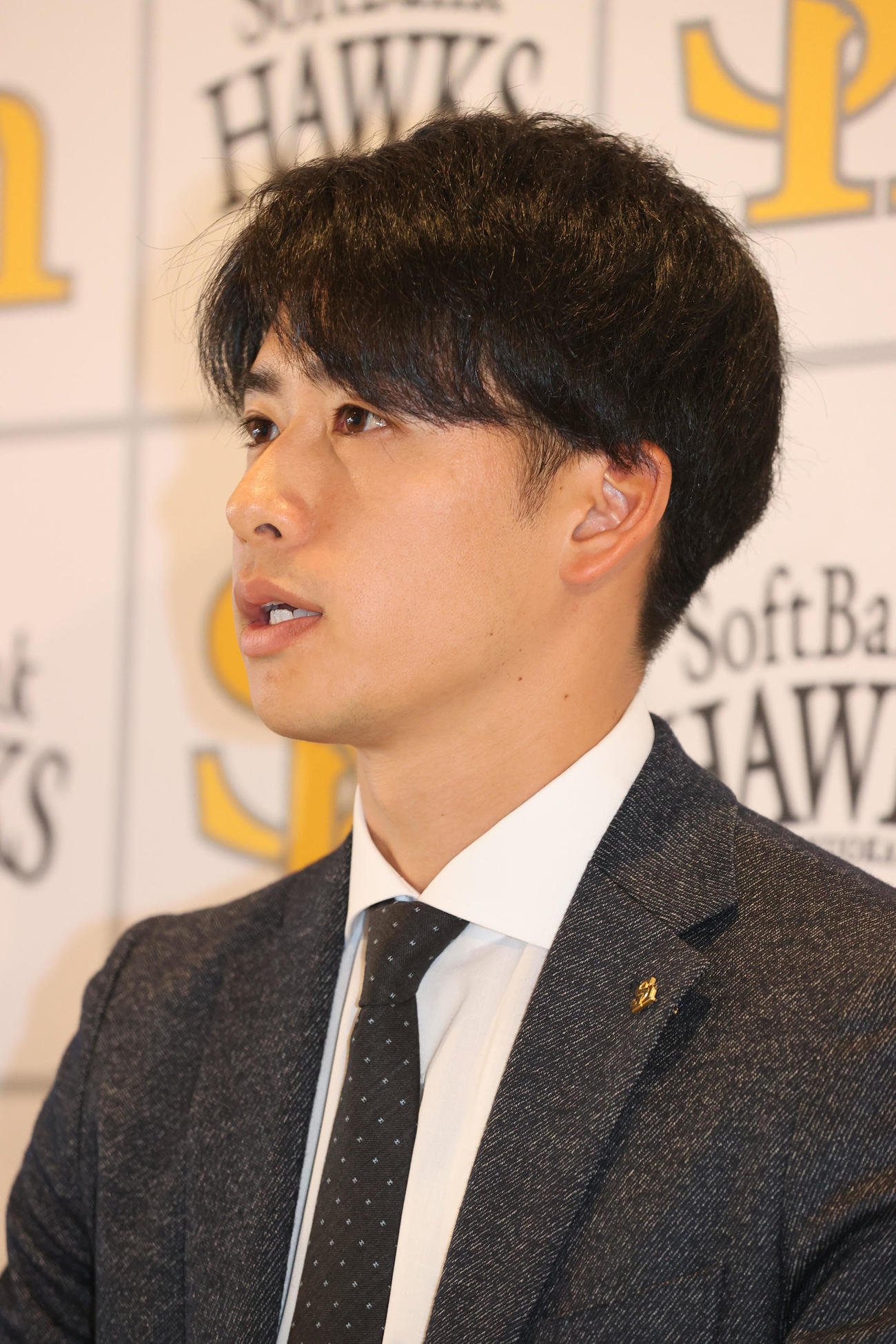 ダウン提示で契約更改を終えた板東（撮影・梅根麻紀）