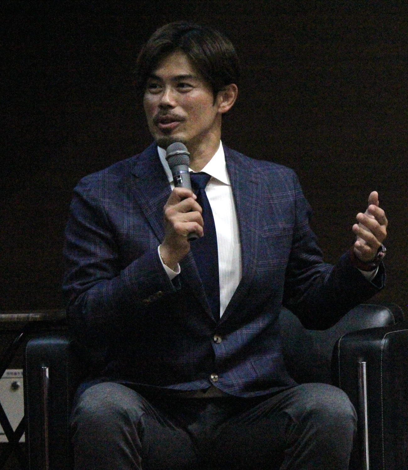 トークショーを行った楽天前監督の今江氏
