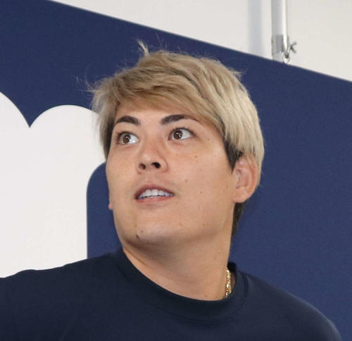 【広島】鈴木球団本部長、人的か金銭かの補償は「リストを見てから」九里亜蓮がオリックス移籍