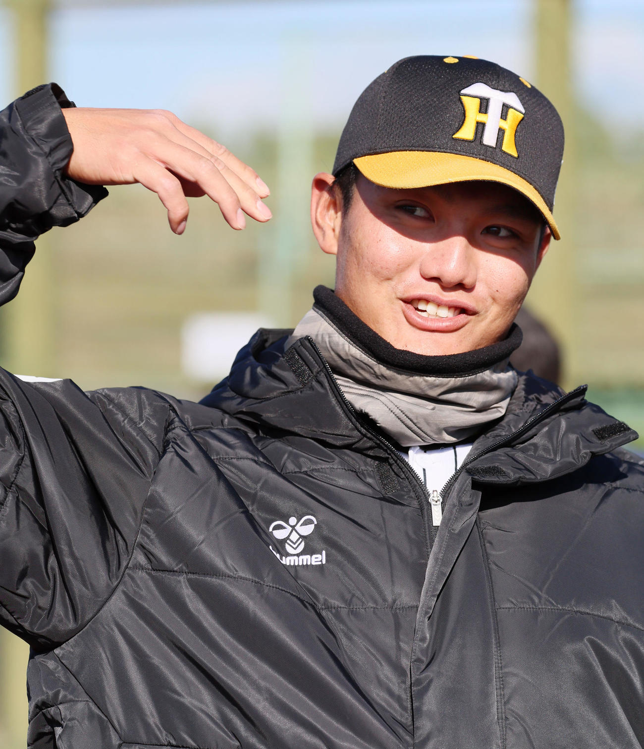 明るい表情で野球教室に参加する西純（撮影・加藤哉）
