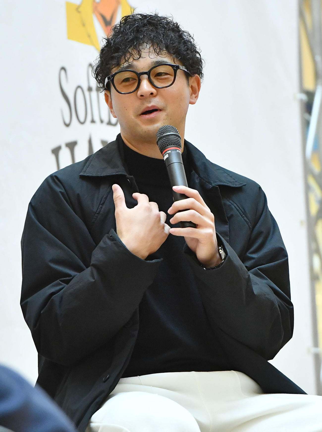 トークショーを行うソフトバンク川瀬（撮影・岩下翔太）
