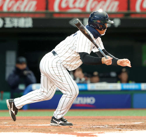ガッツ劇場！小笠原道大サヨナラ打「必死で打ちました。だって、1