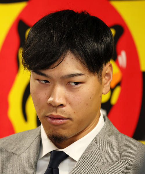 阪神】佐藤輝明が現状維持の1億5000万円で契約更改 来季は優勝