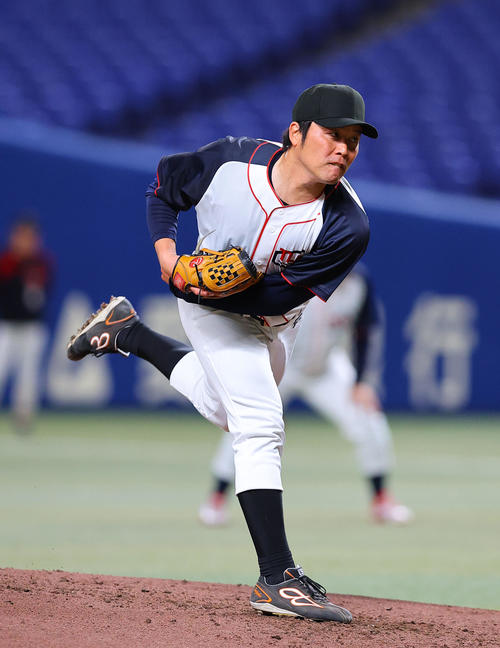 EAST HOPES対WEST DREAMS 2回、2番で登板したEAST HOPES藤岡(撮影・藤尾明華)