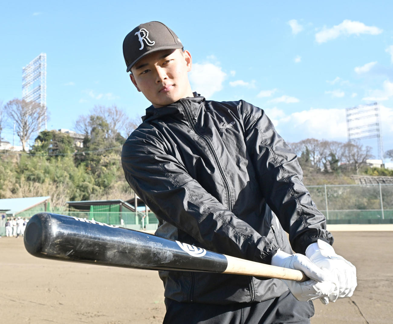 自主トレを公開した阪神ドラフト4位の町田捕手（撮影・千葉一成）