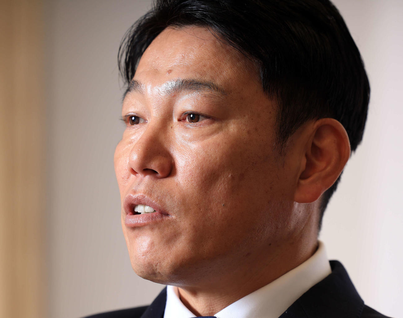 これからの日本代表や野球について思いを語る侍ジャパンの井端監督（撮影・浅見桂子）