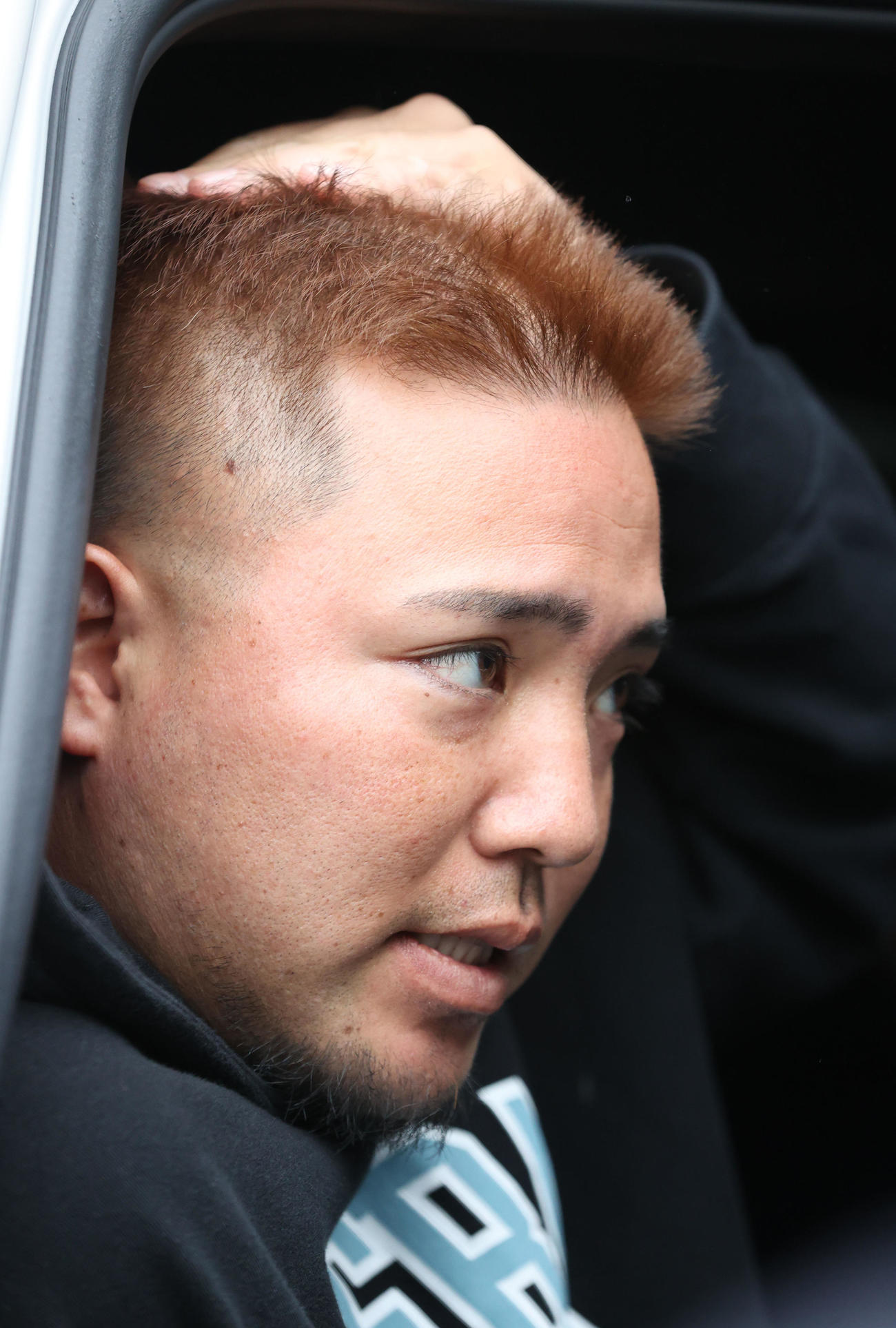 練習を終えた山川は報道陣の質問に丁寧に対応する（撮影・梅根麻紀）