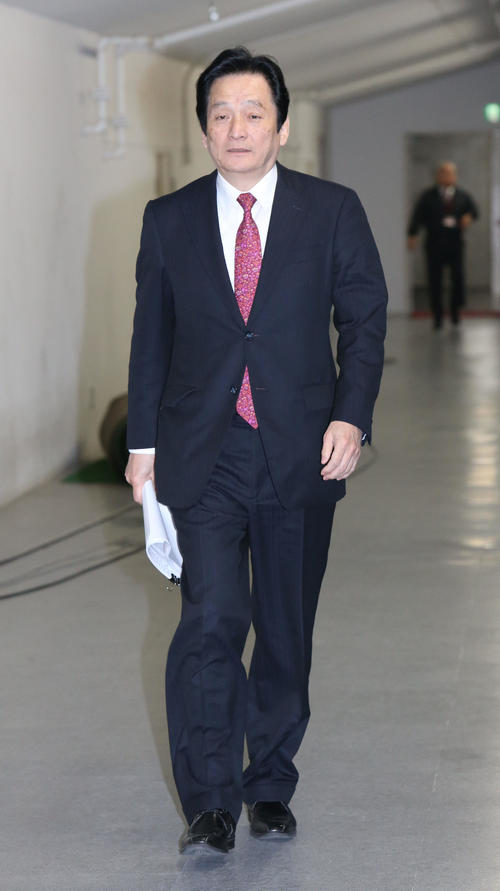 【広島】九里亜蓮の人的補償は１月６日以降に決定「リストを見てから判断」鈴木球団本部長