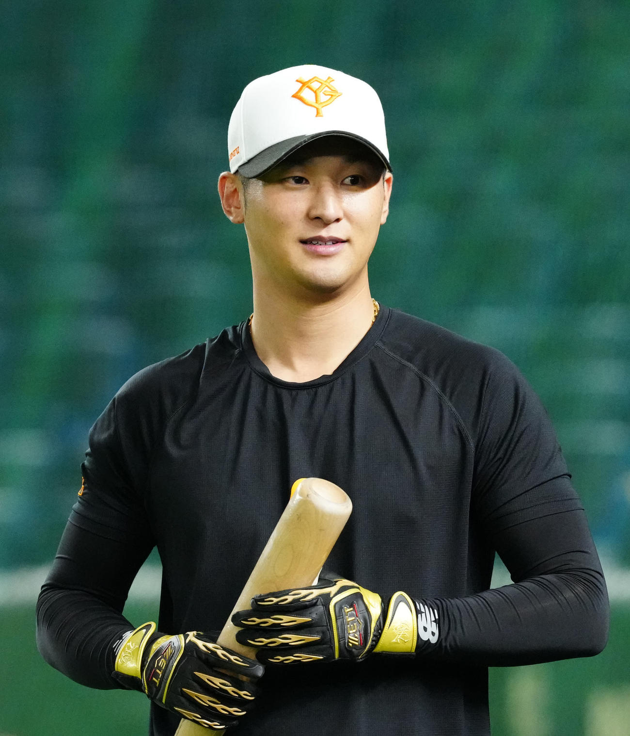 巨人対DeNA　試合前、打撃練習に臨む巨人吉川（2024年10月21日撮影）