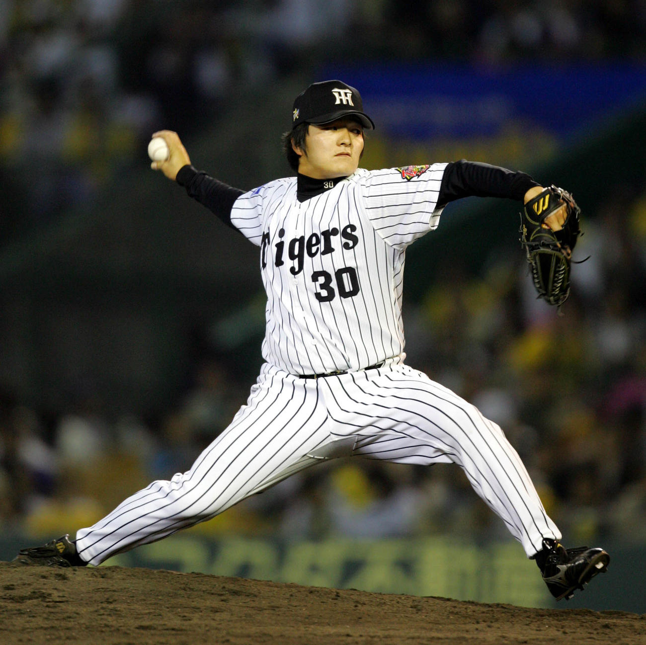 久保田智之コーチ現役時代の投球フォーム（2005年撮影）