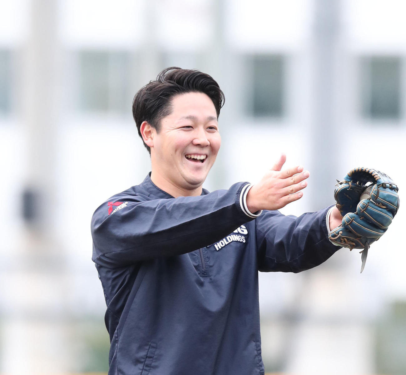 マウンドから本塁までの間隔を確認する木下（撮影・梅根麻紀）