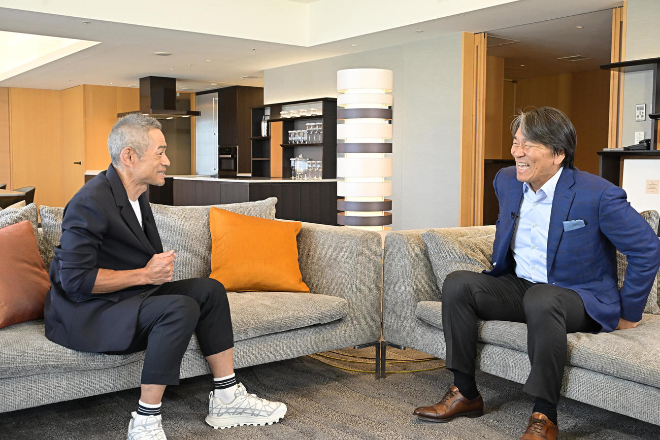 BS－TBS特別番組で対談したイチロー氏（左）と松井氏（右）（（C）MBS／TBS）