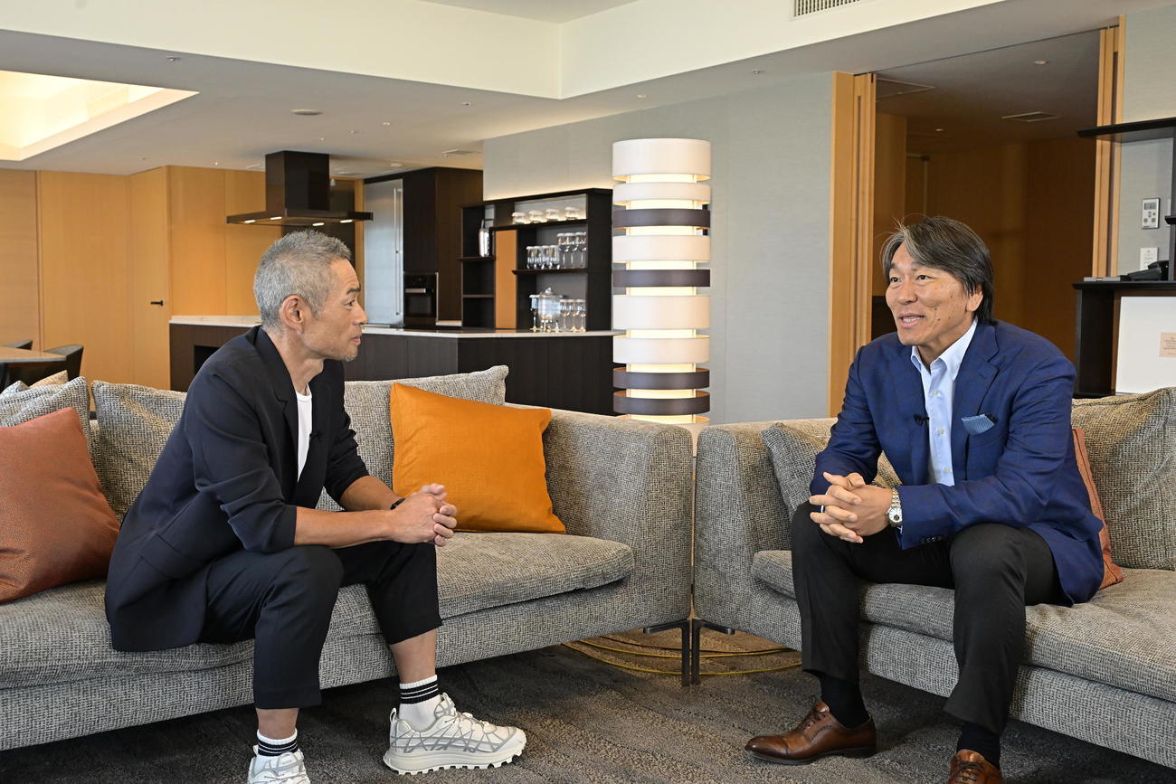 BS－TBS特別番組で対談したイチロー氏（左）と松井氏（右）（（C）MBS／TBS）