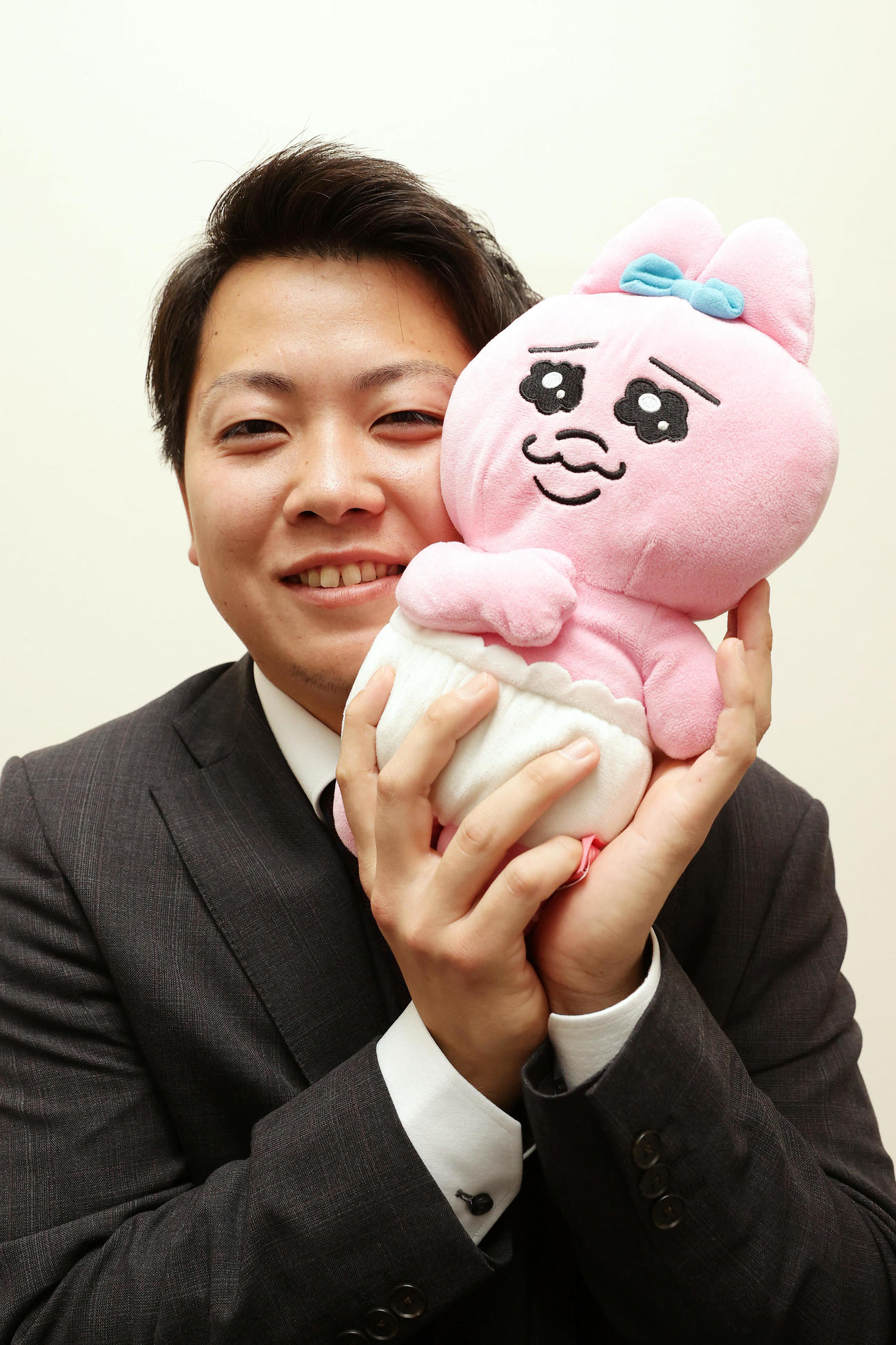 虎風荘に入寮し、おぱんちゅうさぎのぬいぐるみを持ち込んだ阪神育成4位の川崎（撮影・前田充）