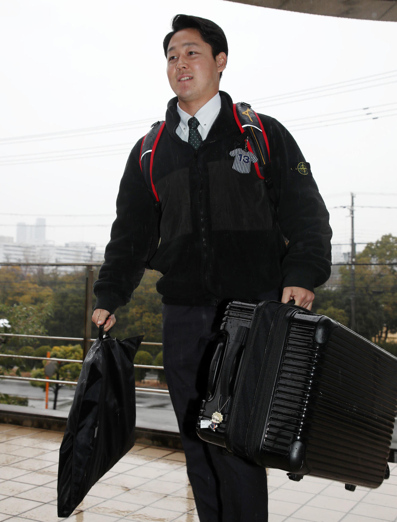 虎風荘へ入寮する木下（撮影・加藤哉）