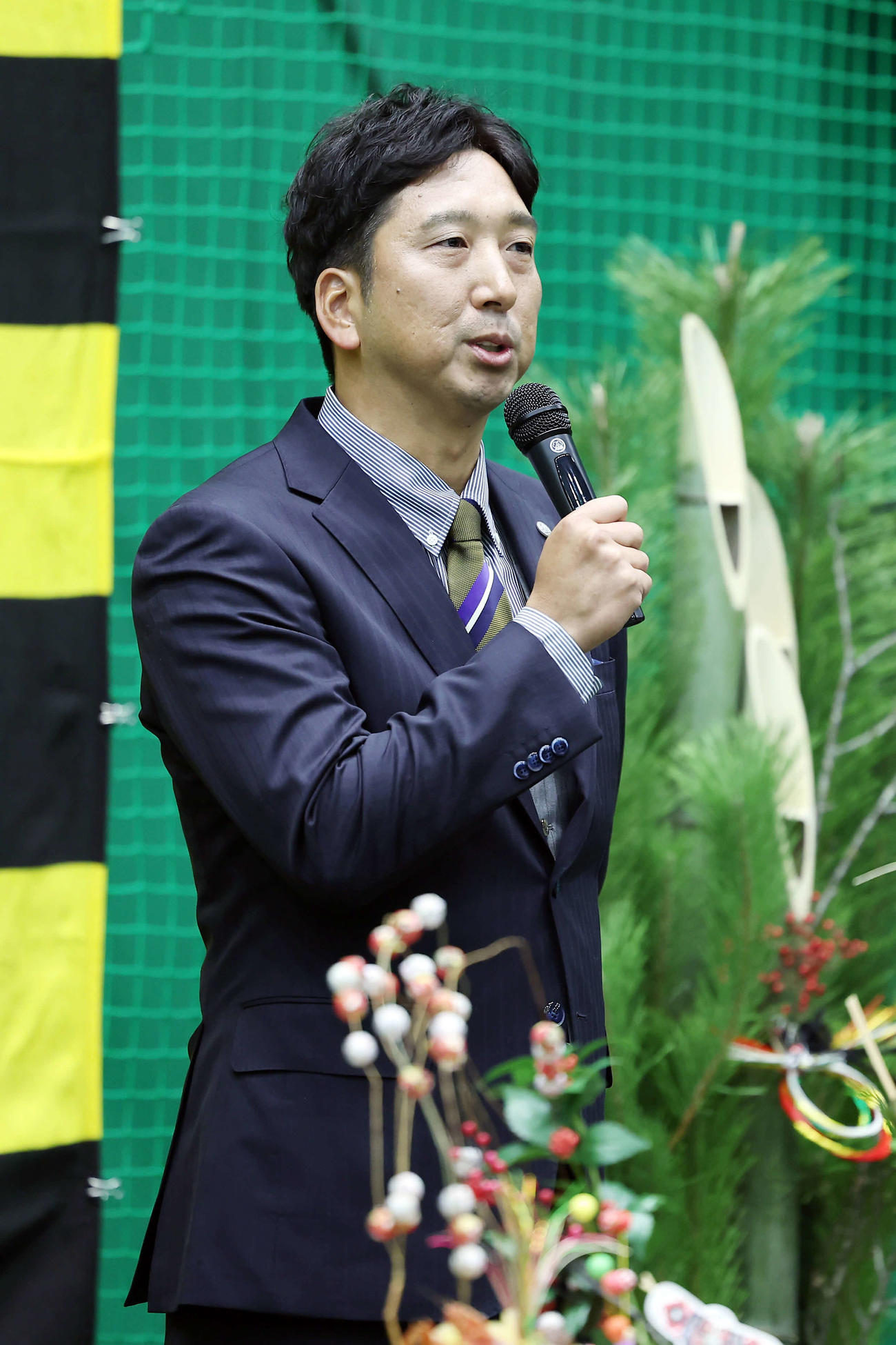 年賀会であいさつする阪神藤川監督（撮影・前田充）