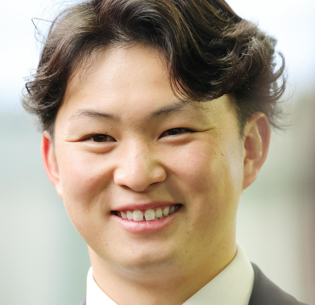 入寮し取材対応するDeNA竹田（撮影・野上伸悟）