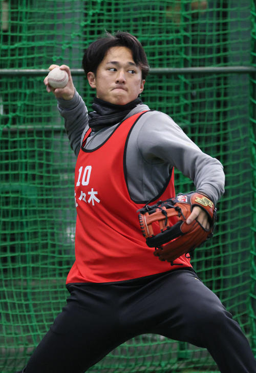 【広島】ドラ１佐々木泰が合同トレ初日フルメニュー「この期間を大事に」今後は一部別メニューも