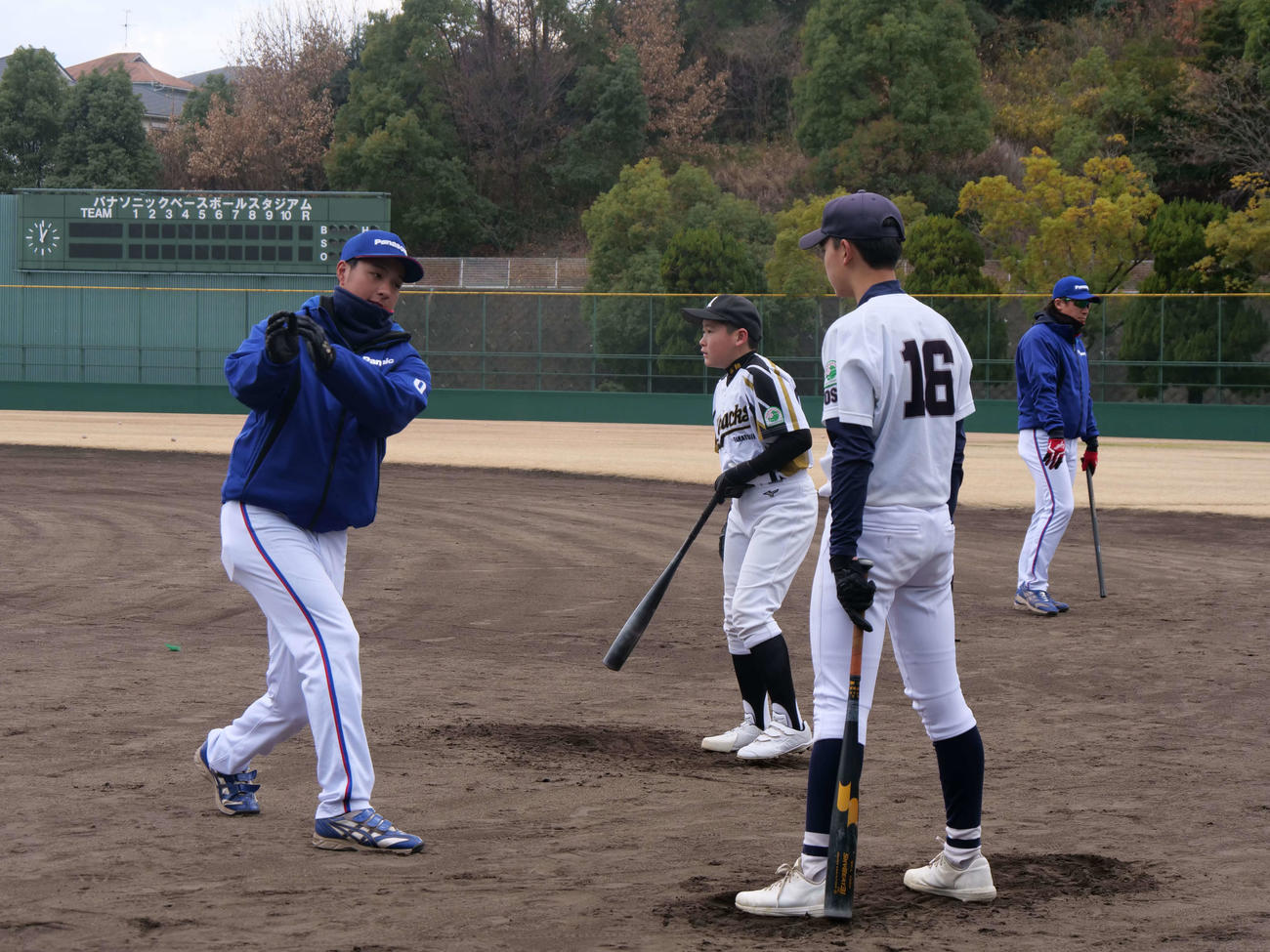 パナソニック野球部による打撃指導の様子