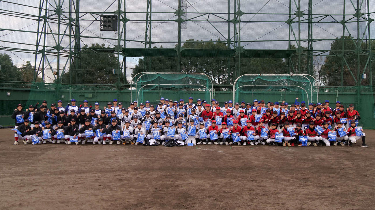 「食育＆野球教室」パナソニック野球部とヤングリーガー集合写真