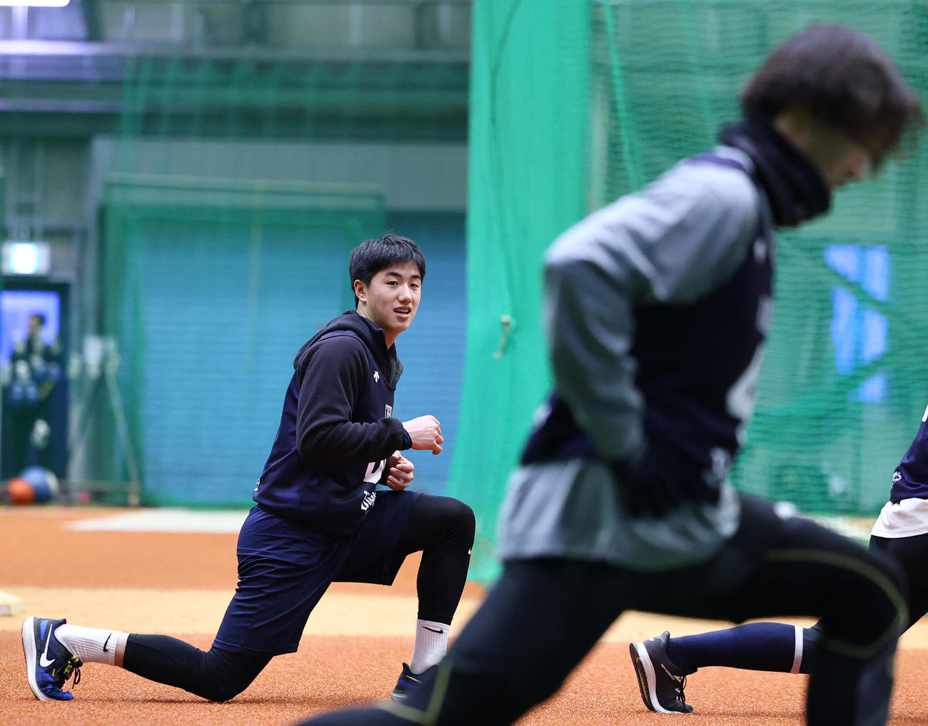 新人合同自主トレに合流したオリックス陳（撮影・藤尾明華）