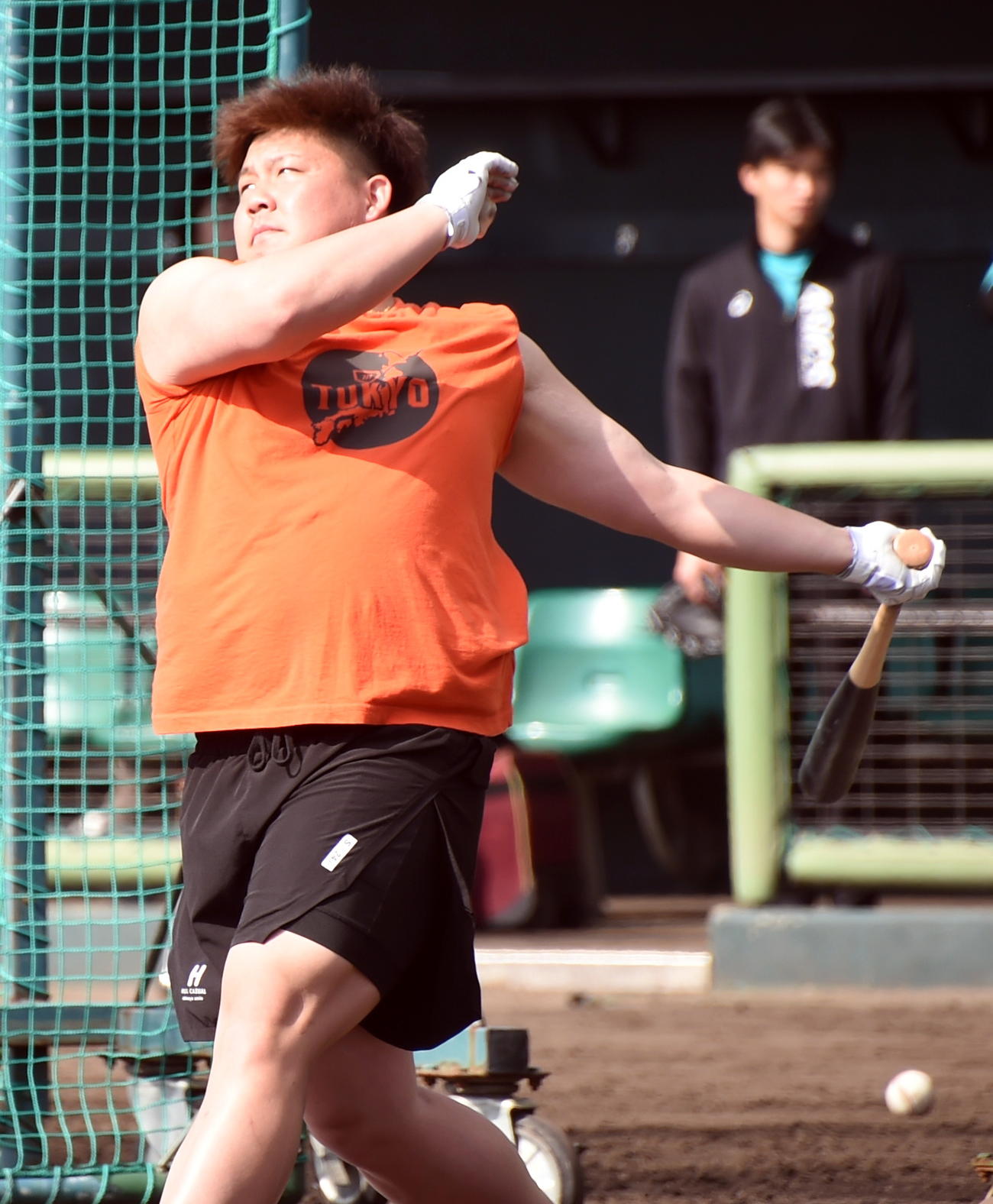 フリー打撃を行う楽天石原（撮影・山田愛斗）