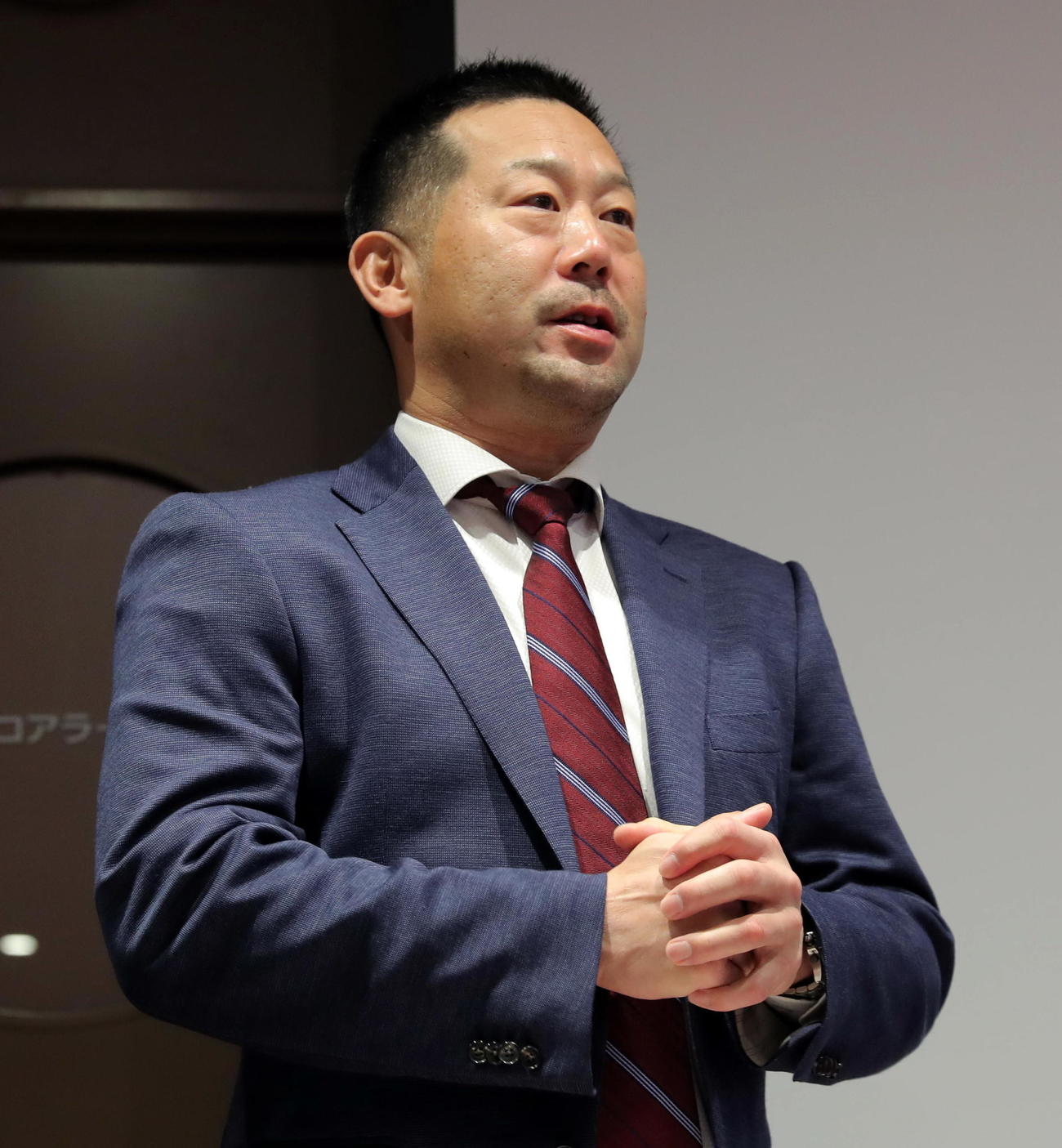監督・コーチ会議であいさつする楽天三木監督（代表撮影）