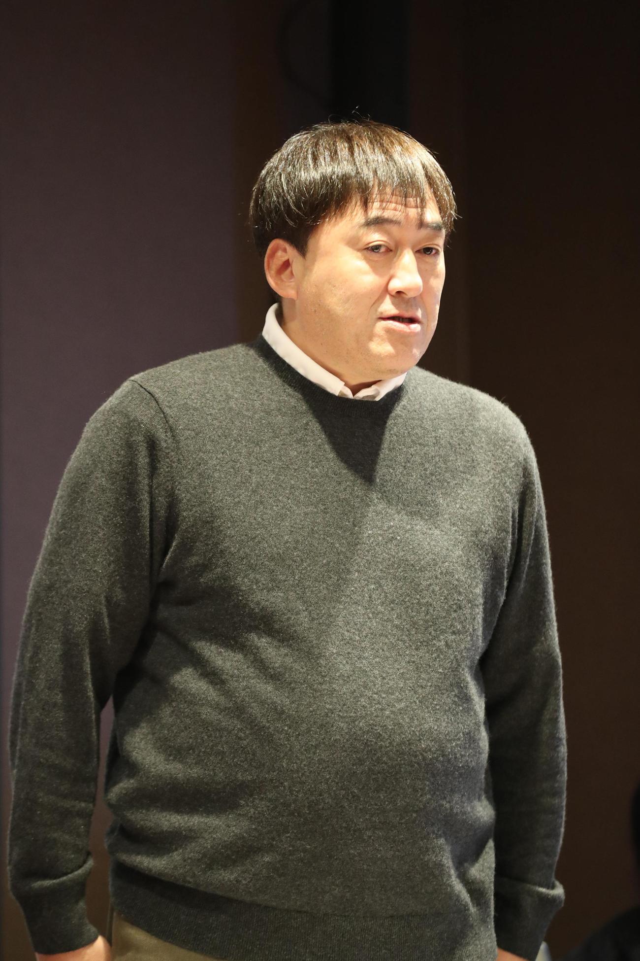 監督・コーチ会議であいさつする楽天石井GM（代表撮影）