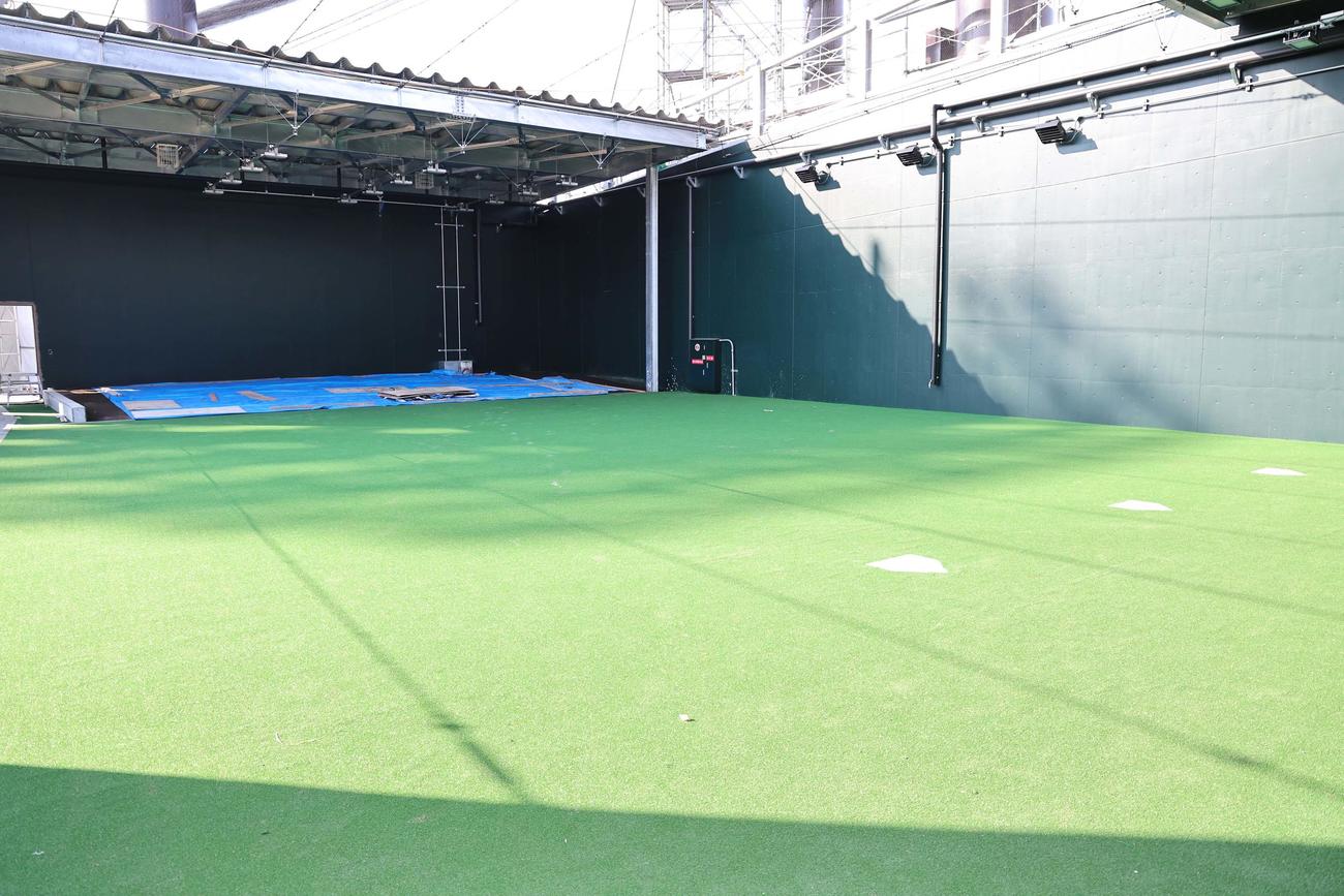 工事が進む阪神2軍球場の日鉄鋼板SGLスタジアム尼崎のブルペン（2025年1月12日撮影）