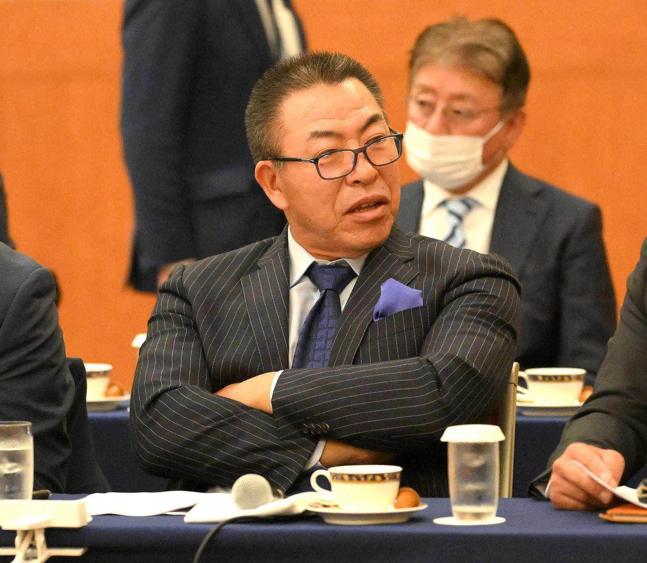 12球団監督会議に出席した中日井上監督（代表撮影）