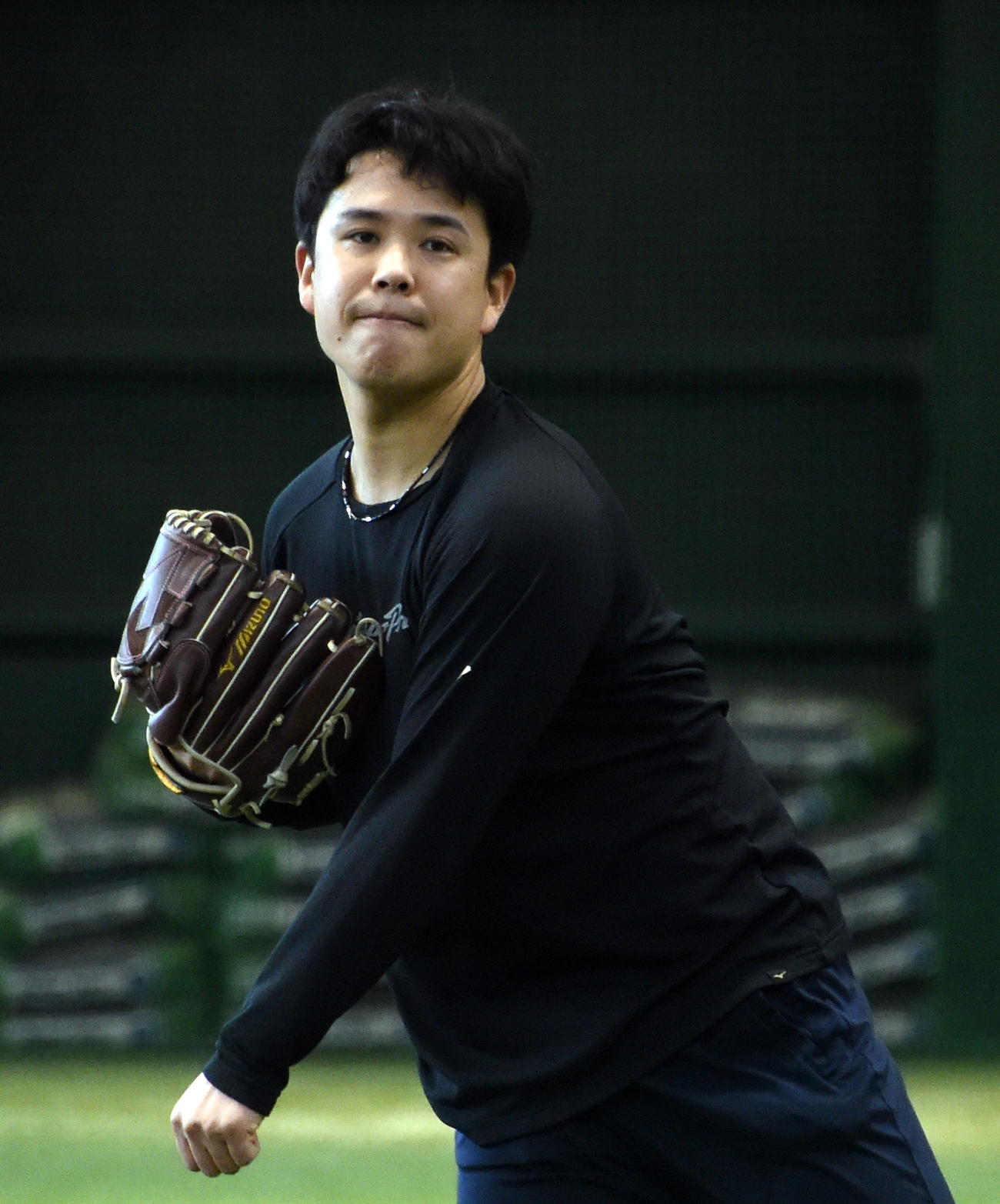 キャッチボールする楽天藤井（撮影・山田愛斗）