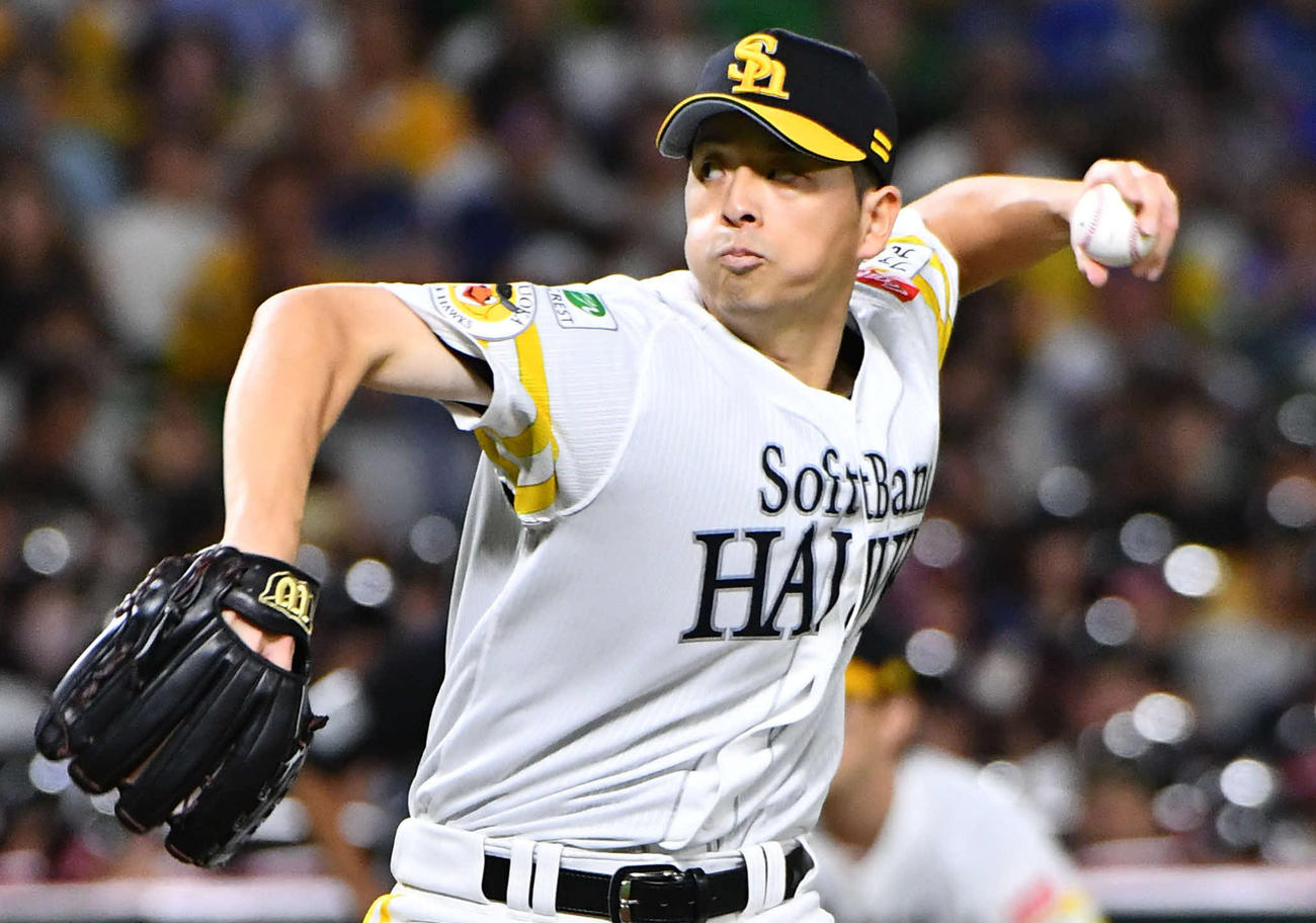 ソフトバンク大関友久（2024年10月31日撮影）