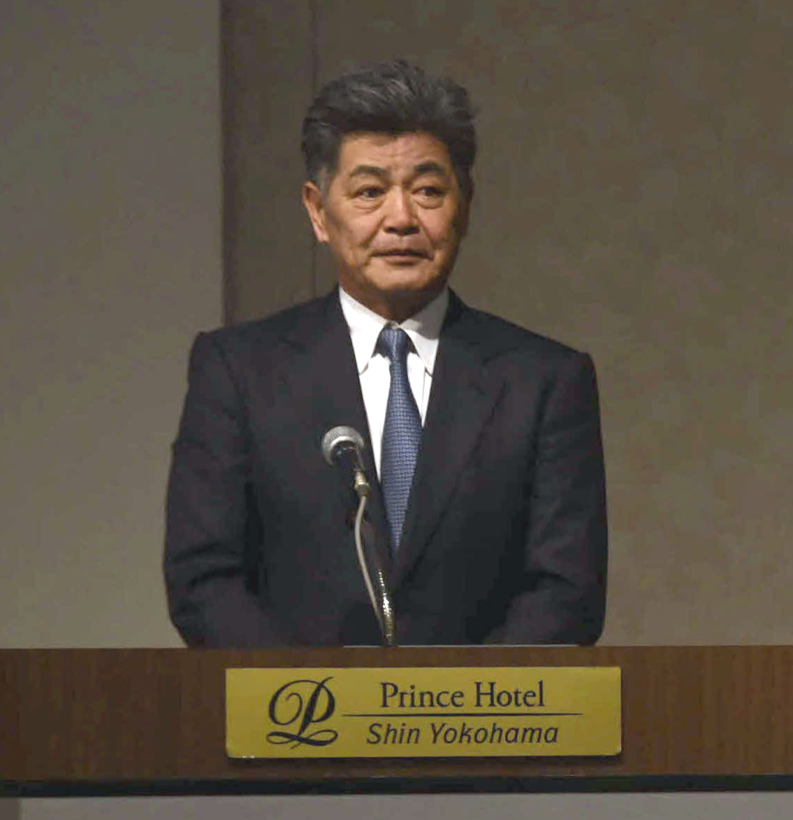 全日本大学野球連盟の監督会で講演した元ソフトバンク監督の工藤氏（撮影・平山連）