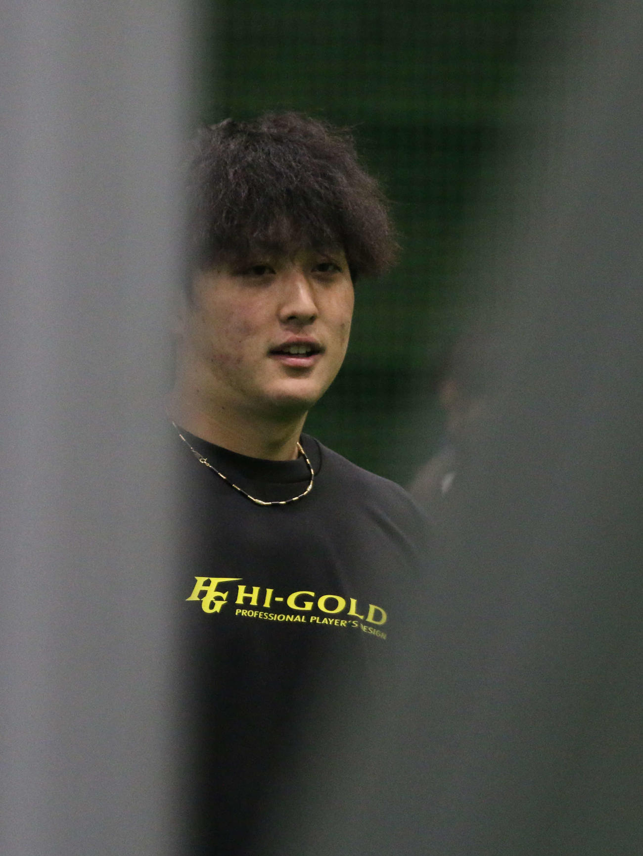 千葉・鎌ケ谷の球団施設でブルペン入りした日本ハム柳川（撮影・木下大輔）