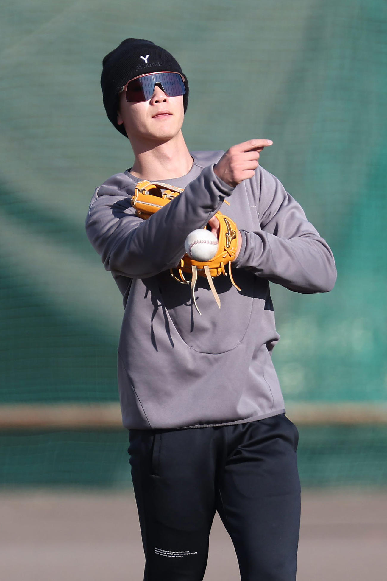 鳴尾浜球場でノックを受ける阪神山田（撮影・前田充）