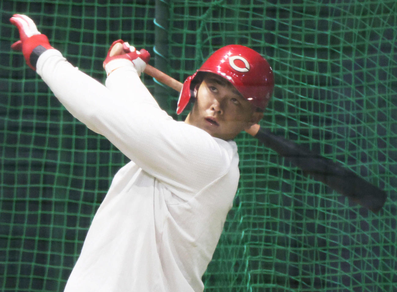 合同自主トレで、打撃練習をする広島林（撮影・加藤孝規）