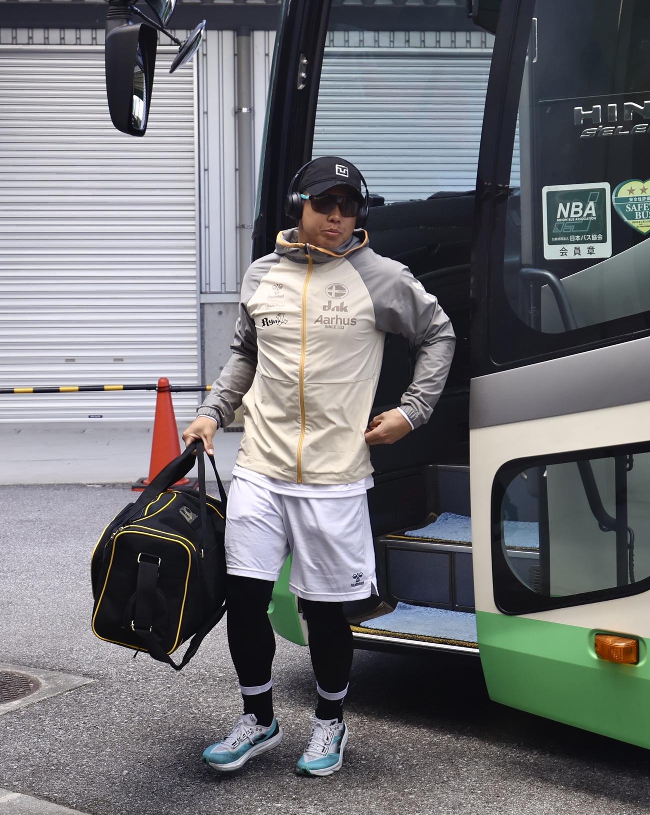 合同自主トレに合流した梅野隆太郎（撮影・藤尾明華）